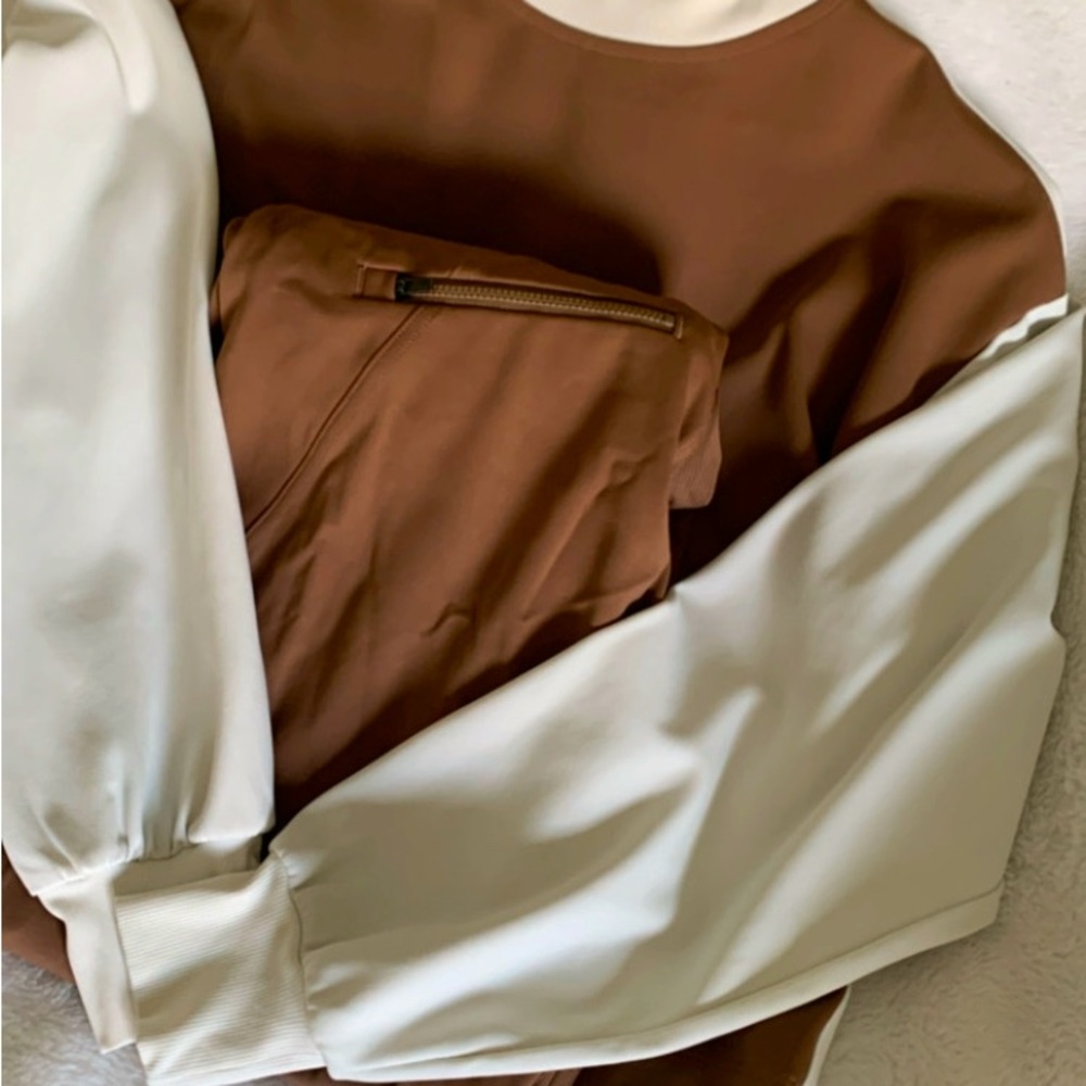 Two piece of  beautiful for work out ATHETA.